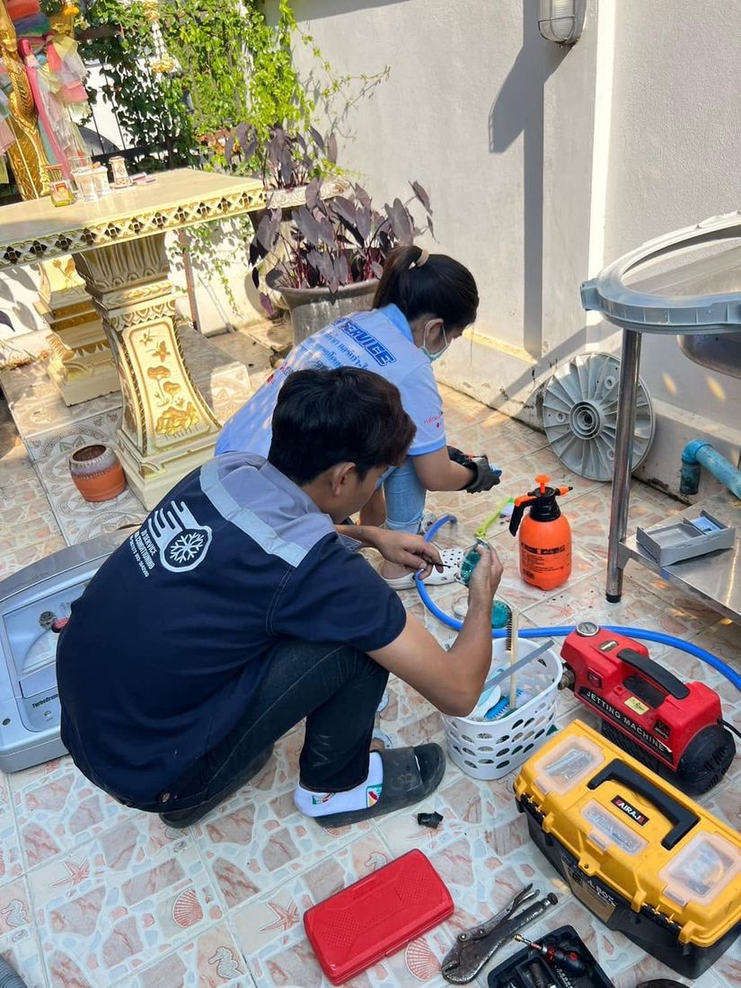 ถอดล้างเครื่องซักผ้าฝาบน Hitachi 23 มกราคม 2568 ภาพระหว่างล้าง ลำดับที่ 2