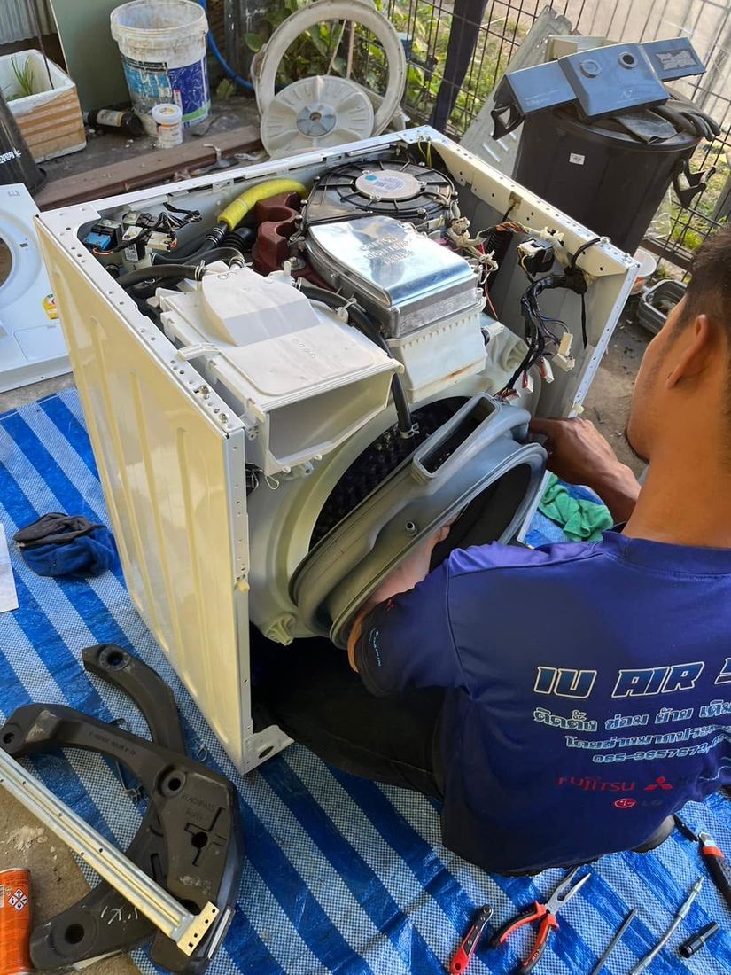 ถอดล้างเครื่องซักผ้า 2 เครื่อง ฝาหน้า Hitachi และฝาบน Samsung 10 กุมภาพันธ์ 2568 ภาพระหว่างล้าง ลำดับที่ 6