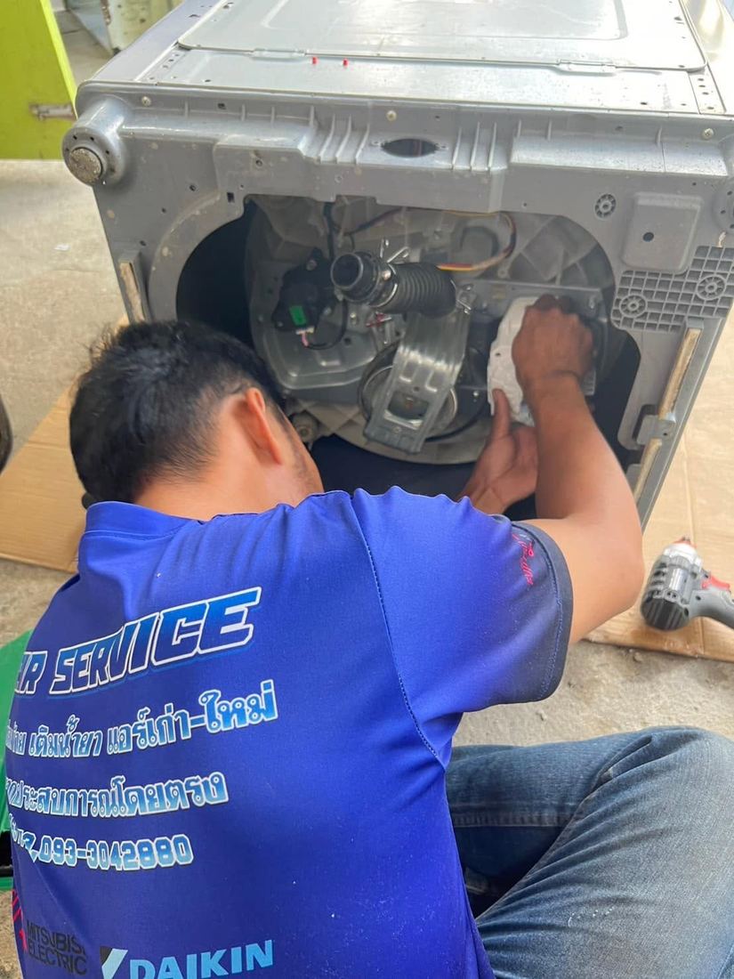 ถอดล้างเครื่องซักผ้าฝาบน 25 กุมภาพันธ์ 2568 ภาพระหว่างล้าง ลำดับที่ 4